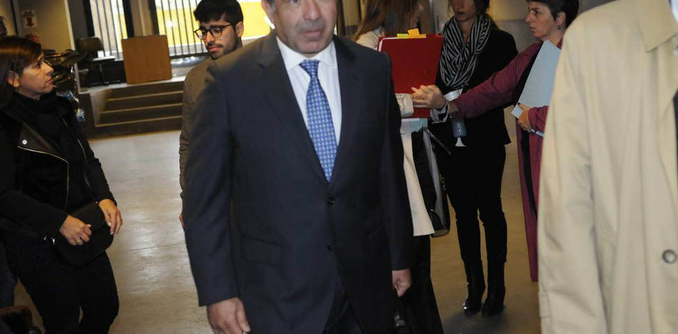Descolgaron el cuadro de Ricardo Echegaray de los pasillos de ARCA que el propio exfuncionario kirchnerista había hecho colocar