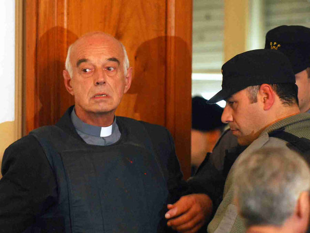Christian von Wernich: el capellán de la Policía bonaerense que terminó juzgado por crímenes de lesa humanidad