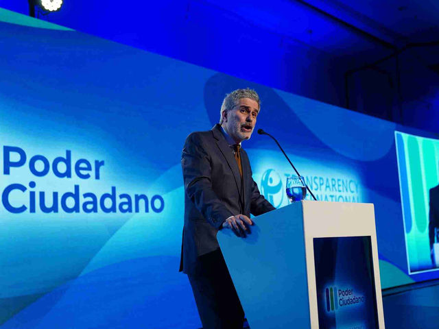 Poder Ciudadano cuestionó al Gobierno por “ampliar la impunidad” y alertó por el retroceso del país en la corrupción