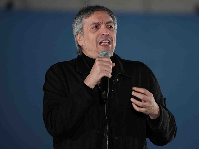 “Siguen intentando disciplinarnos”: el descargo de Máximo Kirchner tras ser demorado dos horas por la policía de San Luis