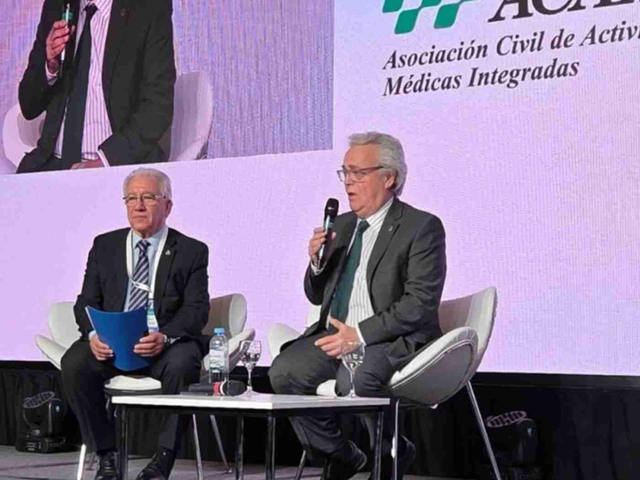 Renunció el superintendente de Servicios de Salud, Claudio Stivelman, a poco más de un año de su nombramiento