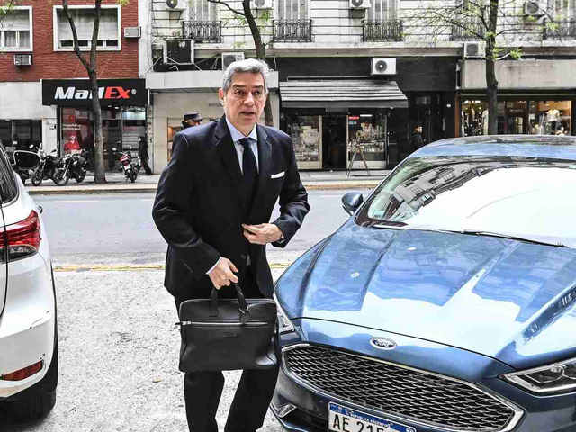 Con una decisión técnica, ahora la Corte repuso la ley que limita la venta de tierra a extranjeros