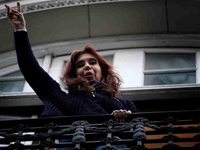 La batalla imaginaria de Javier Milei y las conjeturas sobre la decisión que podría tomar Cristina Kirchner
