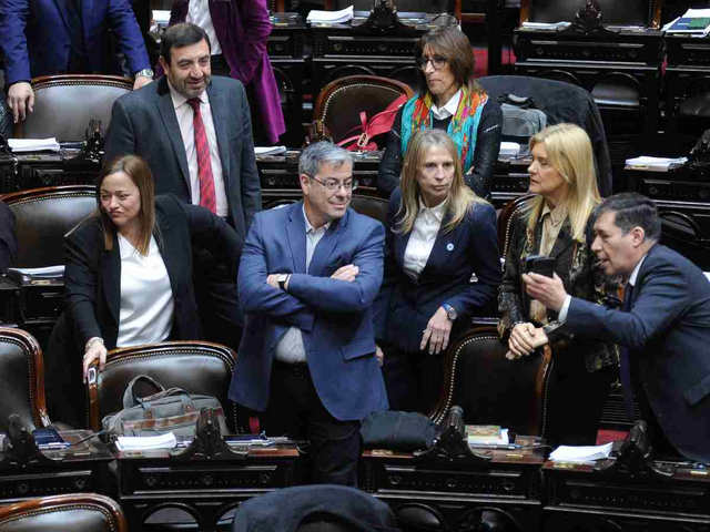 DNU 70, morosos y discapacidad: casi resignada a que no llegará al quórum, la oposición igual irá al recinto de Diputados a exponer a los ausentes