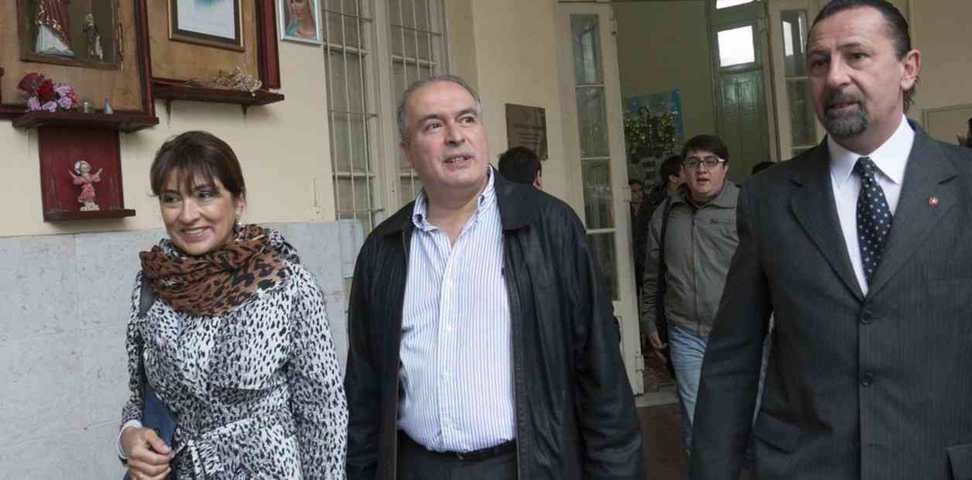 Cerraron la causa contra la esposa de José López por el escándalo de los bolsos