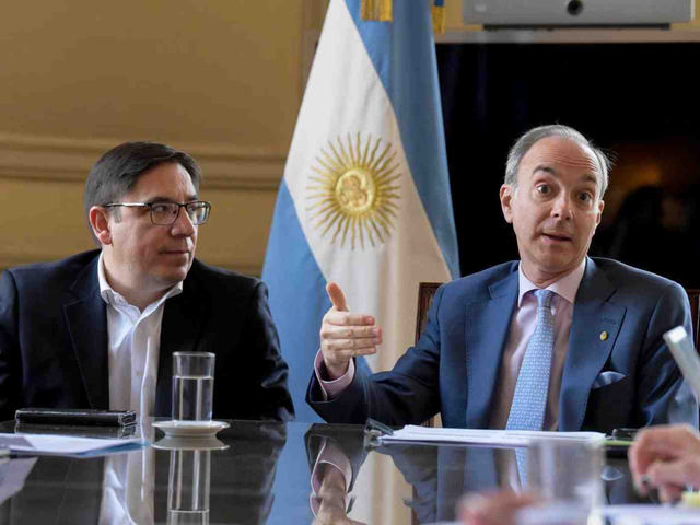 El Gobierno denuncia que en un paro docente en Provincia no se cumplió la Ley de Esencialidad: relevó más de 400 escuelas y la mitad estaba cerrada