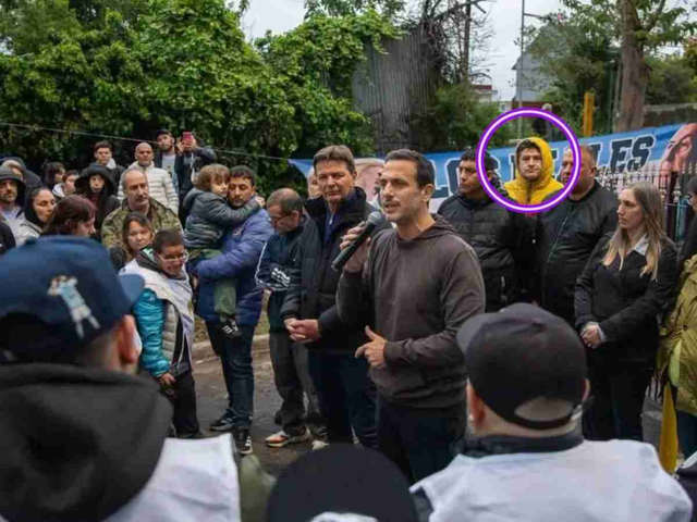 Detuvieron al hermano de un funcionario del intendente Julián Álvarez, acusado de liderar una banda que usurpaba viviendas