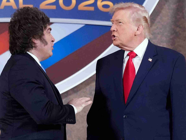 Javier Milei llegó a Washington: una gala, premios, discursos y un nuevo gesto de apoyo a Trump