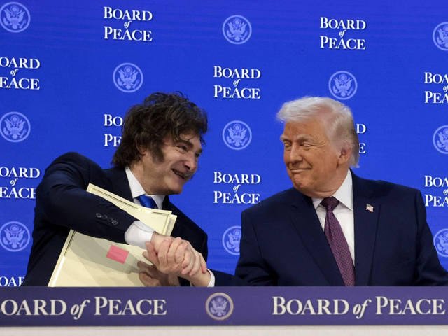 Javier Milei elogió la operación conjunta de Estados Unidos e Israel, los definió como aliados y condenó “las atrocidades” de Irán