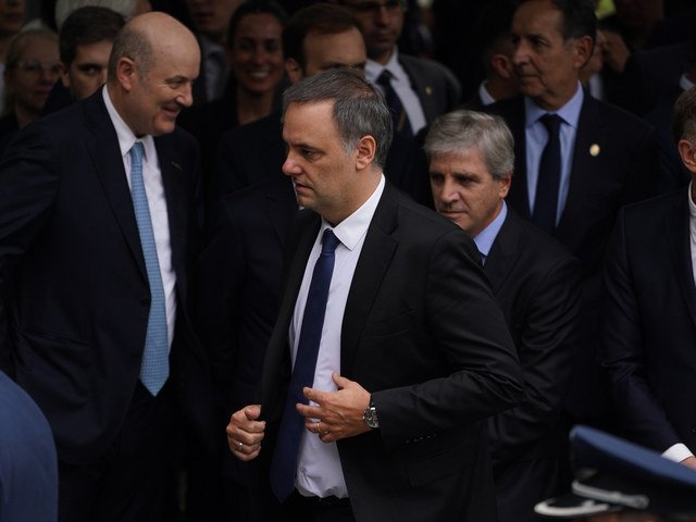 Se reúne el gabinete el lunes en otra señal de respaldo a Manuel Adorni