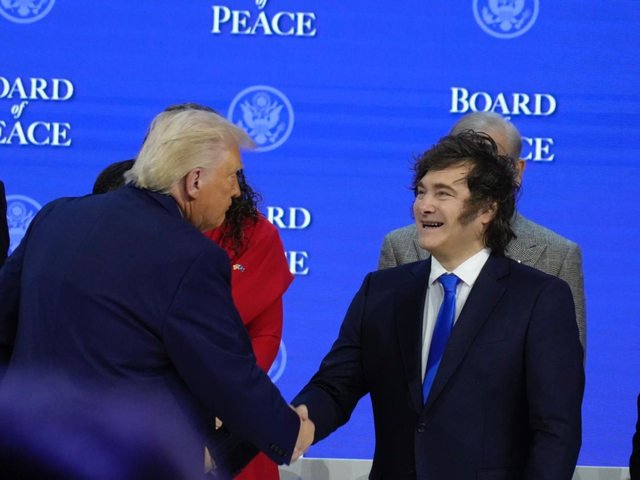 Javier Milei se reunió con el embajador de Estados Unidos a la espera de Marco Rubio y de un nuevo encuentro con Donald Trump
