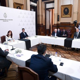 El comisario que habló de la "mesa judicial" de María Eugenia Vidal, se informaba por "radio pasillo"
