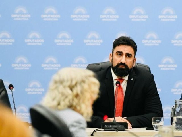 La irónica reacción de un diputado libertario contra la próxima película de Santiago Mitre sobre la dictadura