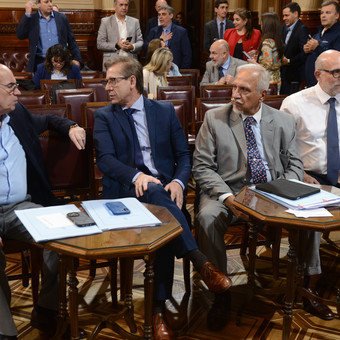 Guerra de impugnaciones en el Senado: el Gobierno no pudo impedir el rechazo a Villaverde y se define en el recinto si puede asumir
