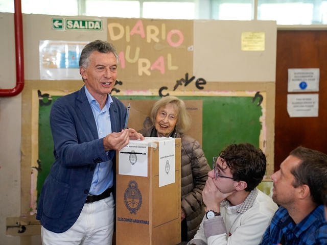 Mauricio Macri le pide a Milei que haga “cambios en serio” y espera que “con una votación pareja el mercado se calme”