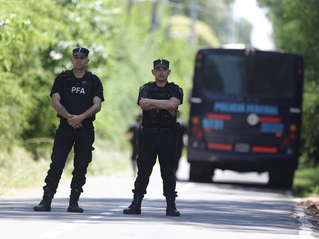 En medio de los allanamientos en la mansión atribuida a Toviggino, la Justicia cambió el juez de la causa