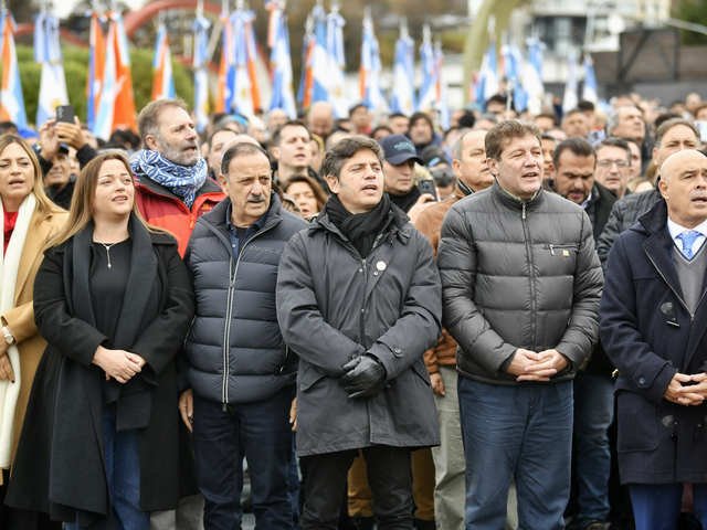 Kicillof retoma la idea de las nuevas canciones: el plan para conectar con el interior y no caer en la “defensa boba” de los derechos y el Estado