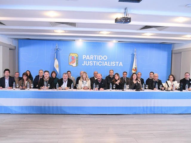 Fuerte desafío de Parrilli a Kicillof: “El candidato del PJ va a ser trucho porque Cristina está proscripta”