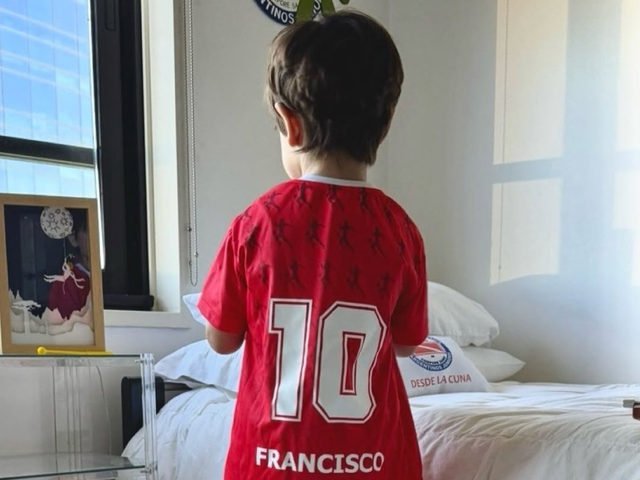 Tras el regreso de Fabiola Yañez, Alberto Fernández compartió una foto con su hijo Francisco: “El amor es más fuerte”