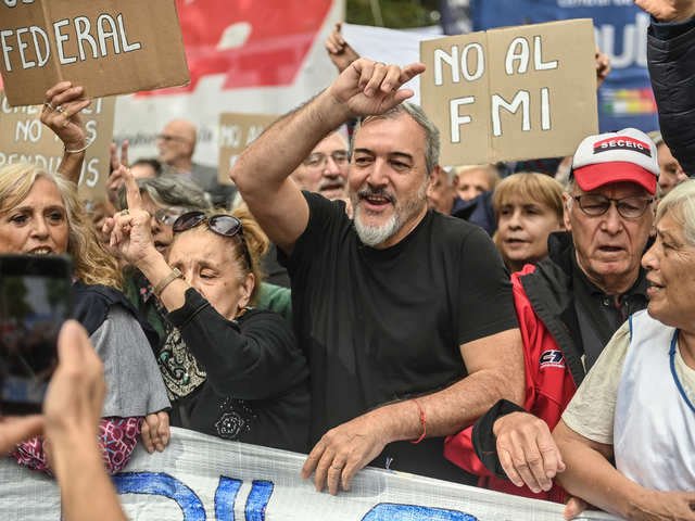 Patricia Bullrich denunció al sindicalista Rodolfo Aguiar por presunto atentado al orden constitucional