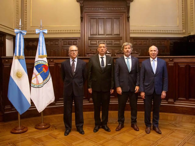 Juan Bautista Mahiques se reunió con la Corte Suprema y le prometió avanzar en la cobertura de más de 300 vacantes judiciales