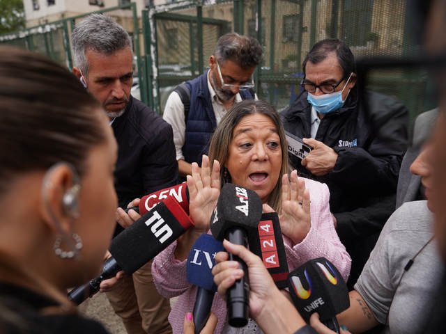 La fiscalía quiere saber cómo hizo Adorni para pagar 80 mil dólares en efectivo para comprar inmuebles