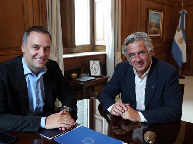 Manuel Adorni suma malas noticias judiciales y en Casa Rosada ya discuten su continuidad