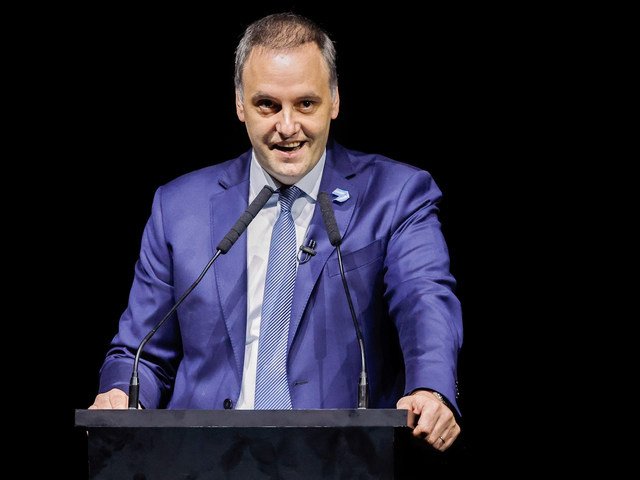 Un diputado que denunció a Adorni pedirá citar a la escribana que escrituró el departamento de Caballito: “La operación es muy rara”