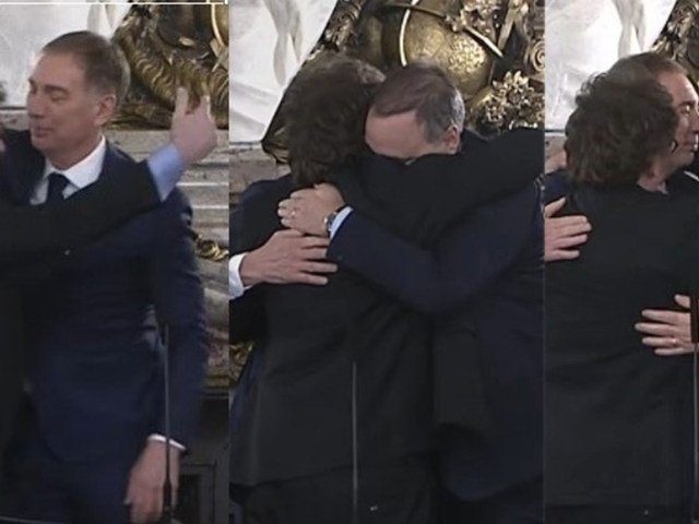 El protagonismo de Adorni en la jura de Diego Santilli: el cuadro a cuadro del abrazo de tres con Javier Milei