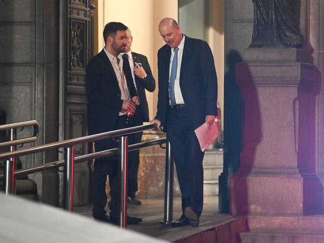 Sturzenegger reunió a la tropa oficialista de Diputados para definir la estrategia para las extraordinarias