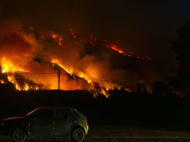 Incendios en la Patagonia: tras el reclamo opositor, el Gobierno declaró la emergencia para acelerar el envío de ayuda