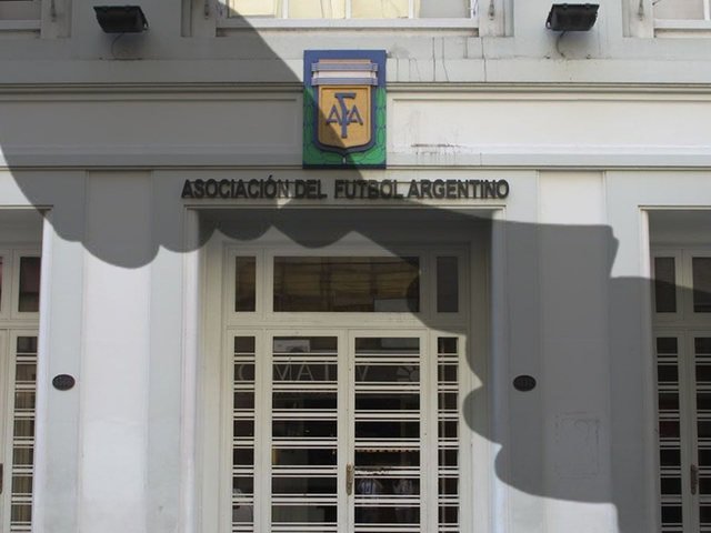 Ruta del dinero AFA: cómo desviaron casi 10 millones de dólares al tesorero Toviggino y su entorno