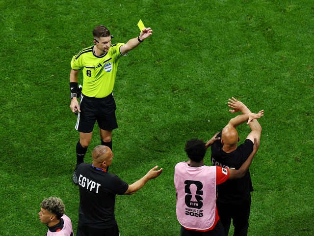 “La FIFA debería suspender a este payaso de por vida”: el duro mensaje contra el técnico de Egipto que replicó Milei