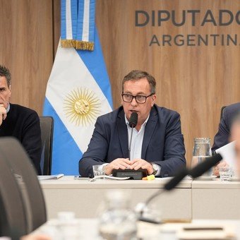 El PJ suma presión por el estado de las rutas y amenaza con reflotar el proyecto para coparticipar el Impuesto a los Combustibles