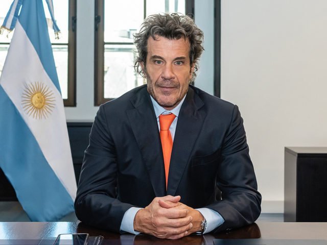 Corrupción en la AFA: el titular de la UIF viaja a EE.UU. para recolectar información de inteligencia financiera sobre el caso