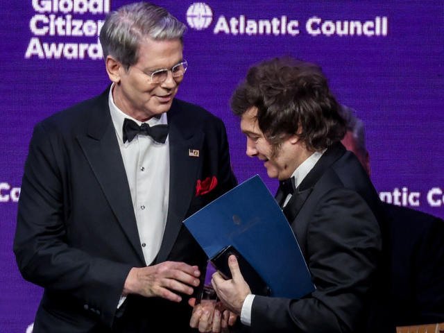 Milei defenderá el plan económico aunque pierda las elecciones y aseguró que el apoyo de Estados Unidos esfuma “el fantasma del default”