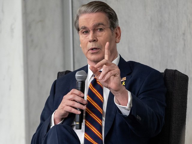 La embajada china en Argentina salió al cruce del secretario del Tesoro de EE.UU.: “Mentalidad de la Guerra Fría”