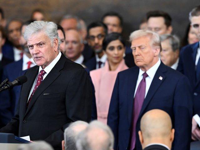 En medio de la sintonía entre Argentina y EE.UU., llega el predicador evangélico de Donald Trump y se reunirá con Javier Milei