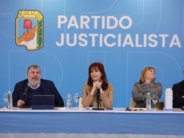 Cristina Kirchner pierde más poder en el Congreso: solo 15 senadores le responden