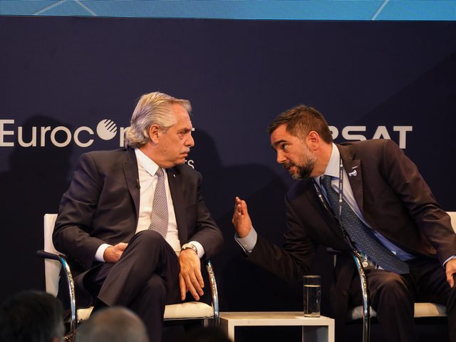 Detuvieron a un exfuncionario de Alberto Fernández y Javier Milei con drogas y más de dos millones de dólares