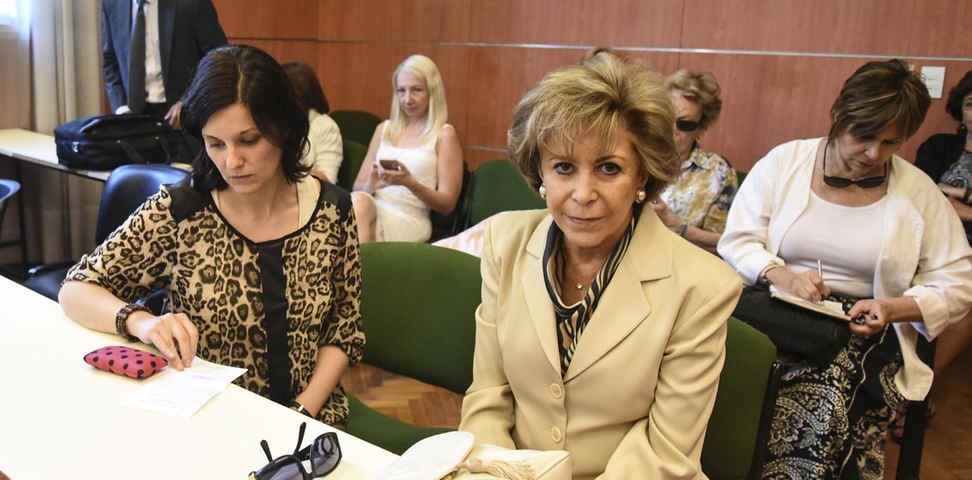 Un fantasma merodea a Adorni: ser la María Julia de Milei