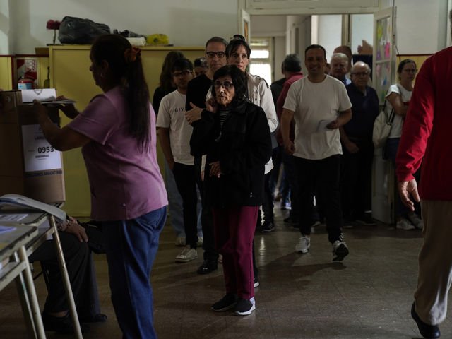 El Gobierno proyecta una participación superior al 70% en las elecciones y asegura que “el ausentismo beneficia a los K”