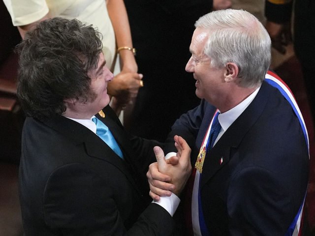 Llegó Kast y lo recibe Milei en medio de la incómoda fuga del guerrillero que reclaman en Chile