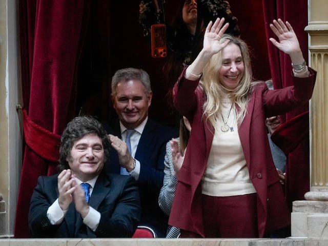 Karina Milei, al timón en los días más difíciles