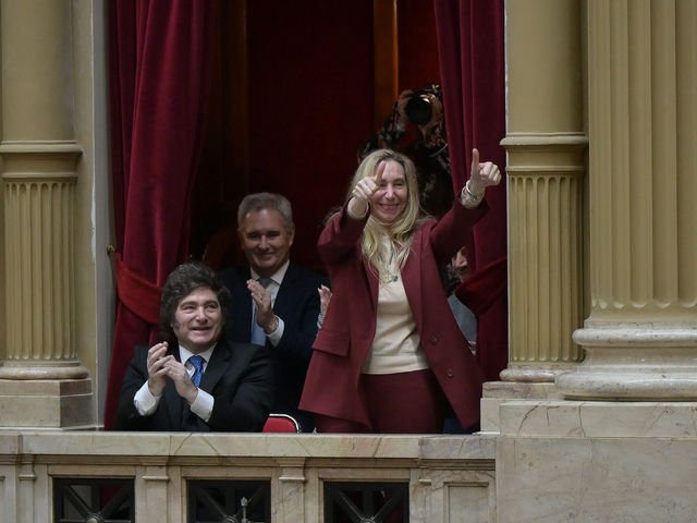 Javier Milei viajó a Estados Unidos sin su hermana Karina: la explicación del Gobierno