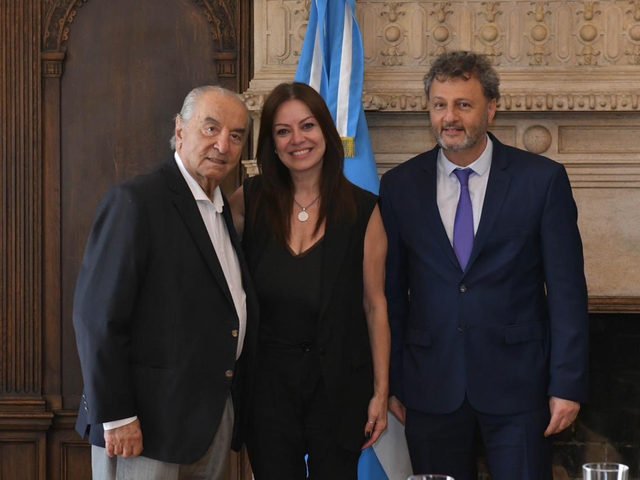 El Gobierno finalmente homologó el acuerdo de paritarias de Comercio