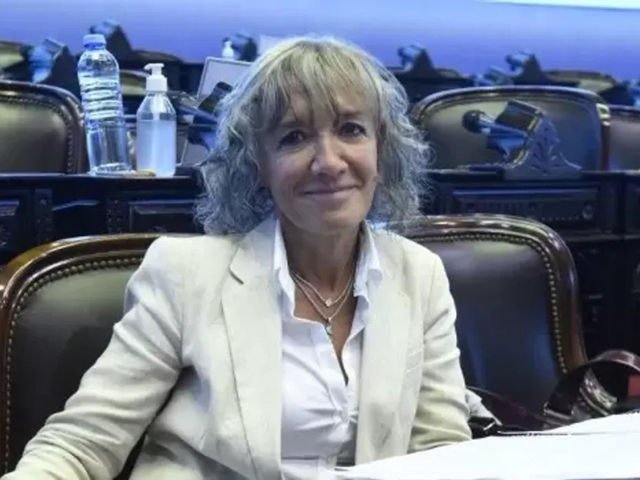 “Quizás para cuando lo citemos a Adorni ya no sea jefe de Gabinete”, la chicana de una diputada que integró la comisión del caso $ LIBRA