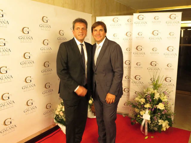 Quién es Javier Faroni, el productor de teatro allanado que saltó a manejar la caja de la AFA de la mano de Sergio Massa y Chiqui Tapia