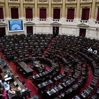 Tensión en el Congreso: Diputados insistirá con las interpelaciones a Karina Milei, Caputo y Lugones tras el faltazo