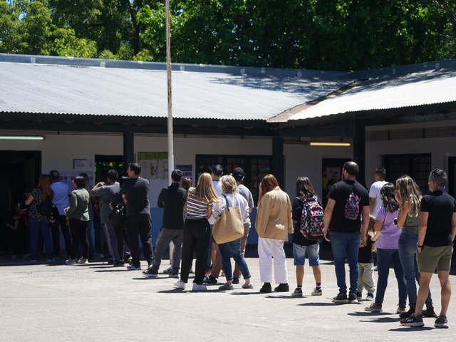 Ausentismo récord: votó el 68%, la participación electoral más baja desde 1983